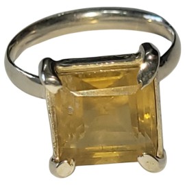 ANEL CITRINO QUADRADO EM PRATA 925 - ID 7111