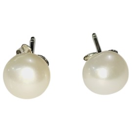 BRINCO PEROLA NATURAL EM PRATA 925 - ID 7080