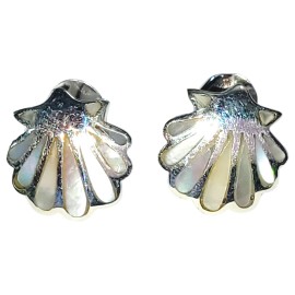 BRINCO MADRE PEROLA CONCHA COM TARRAXA EM PRATA 925  ID 7146